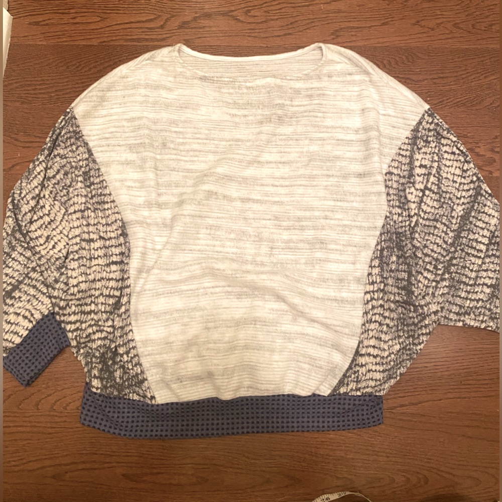 Women’s sweater